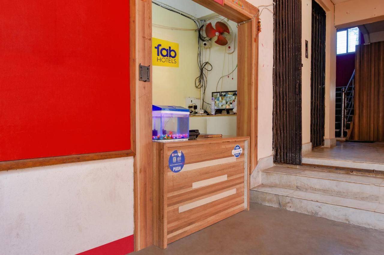 Fabexpress Apollo Kolkata Hotel Exterior photo